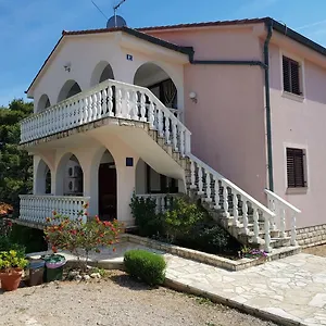 Ruzmarin Apartament Šilo